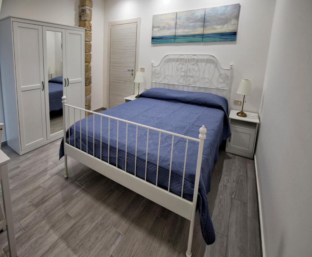 Garden House: Apartments And Rooms For Holidays Palermo Luaran gambar