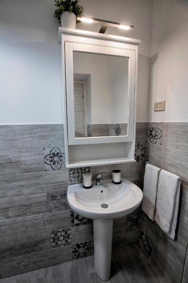 Garden House: Apartments And Rooms For Holidays Palermo Luaran gambar