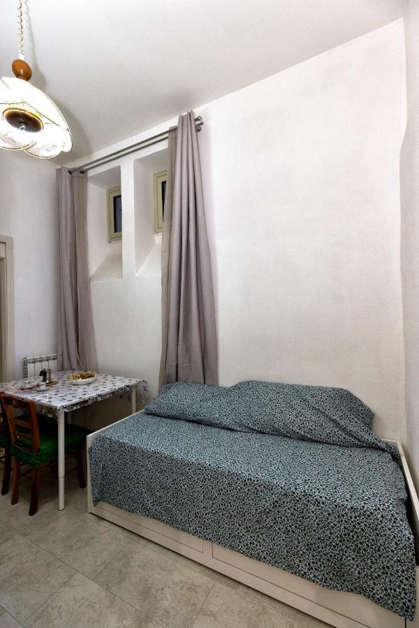 Garden House: Apartments And Rooms For Holidays Palermo Luaran gambar