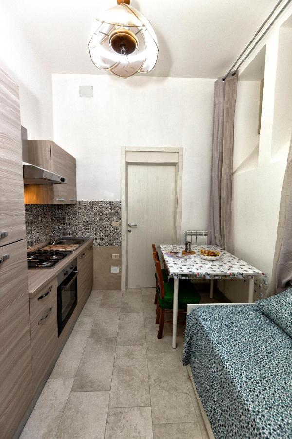 Garden House: Apartments And Rooms For Holidays Palermo Luaran gambar